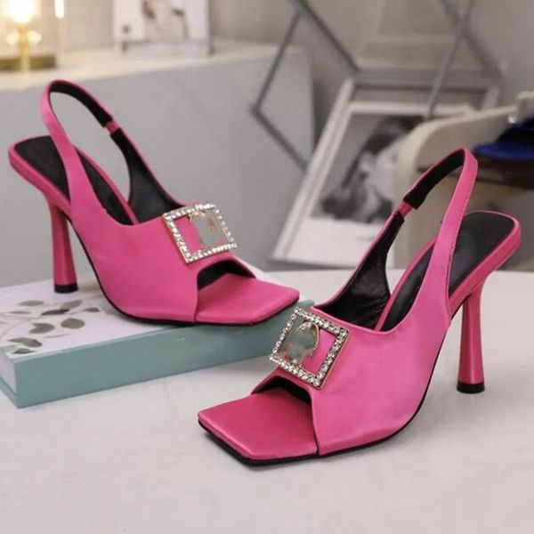 fashion sandals 2023 medusa the latest style comfortable soft men and women heel bottom letter logo summer casual slippers, Black
fashion sandals 2023 medusa the latest style comfortable soft men and women heel bottom letter logo summer casual slippers, Black