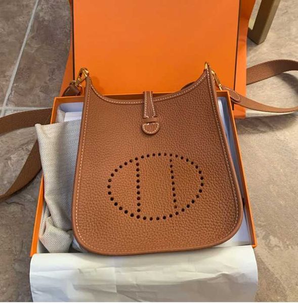 designer bag leather hollow bags tote lychee h 2023 evelyn grain bucket head layer cow women's one shoulder cross body 17cm 5thi with i
designer bag leather hollow bags tote lychee h 2023 evelyn grain bucket head layer cow women's one shoulder cross body 17cm 5thi with i