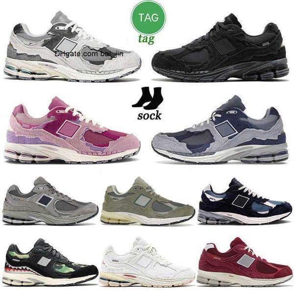 luxury athletic 2002r casual shoes triple s black white protection pack pink rain cloud phantom sea salt sail designer bowling og sneakers t
luxury athletic 2002r casual shoes triple s black white protection pack pink rain cloud phantom sea salt sail designer bowling og sneakers t