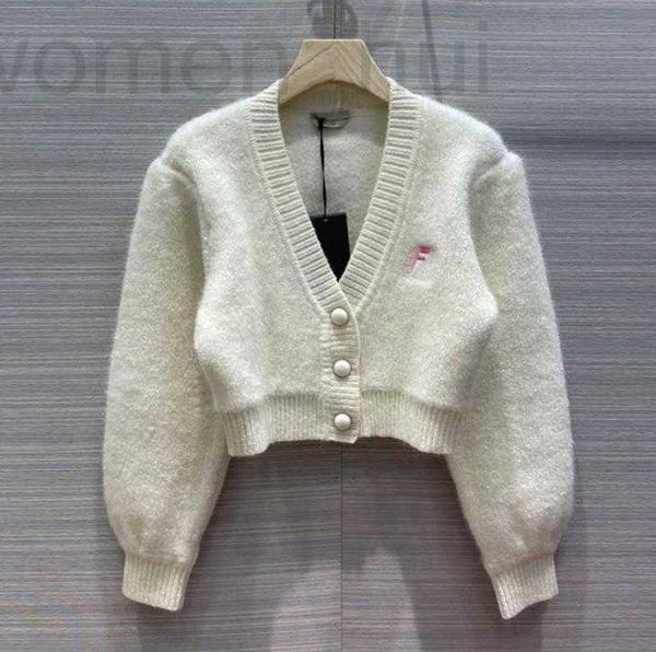 women's sweaters designer 402 xl 2023 milan runway spring summer brand same style sweater long sleeve v neck red white quality womens z, White;black
women's sweaters designer 402 xl 2023 milan runway spring summer brand same style sweater long sleeve v neck red white quality womens z, White;black