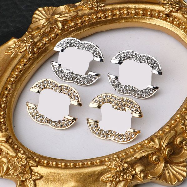 fashion designer stud earrings for women fashion brand double letter geometric earring inlay crystal rhinestone eardrop wedding jewelry, Golden;silver
fashion designer stud earrings for women fashion brand double letter geometric earring inlay crystal rhinestone eardrop wedding jewelry, Golden;silver