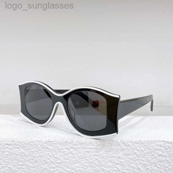 sunglasses for men and women 616487x02 designers style anti-ultraviolet full frame glasses with box, White;black
sunglasses for men and women 616487x02 designers style anti-ultraviolet full frame glasses with box, White;black