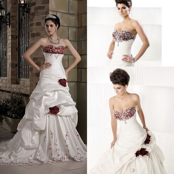 white sweetheart gothic wedding dresses with burgundy trim lace-up corset ruched ruffles skirt embroidery bridal gowns
white sweetheart gothic wedding dresses with burgundy trim lace-up corset ruched ruffles skirt embroidery bridal gowns
