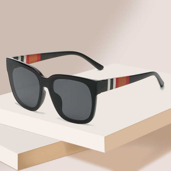 new style fashionable big frame glasses legs color stripe decoration sunglasses anchor personality street shooting sunglasses, White;black
new style fashionable big frame glasses legs color stripe decoration sunglasses anchor personality street shooting sunglasses, White;black