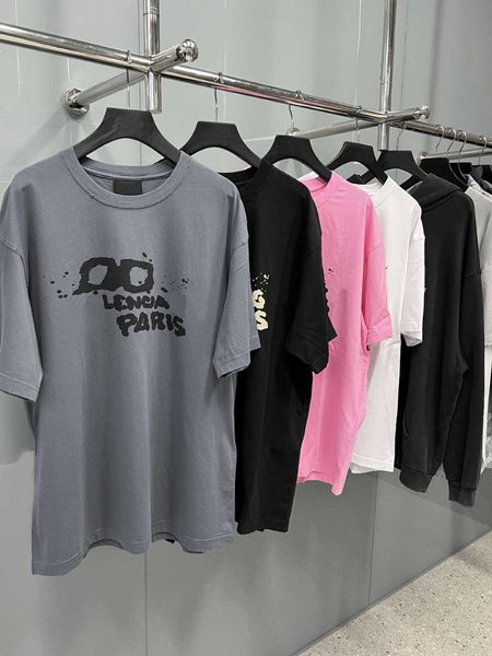 high version b family 2023ss new front and rear graffiti letter print short sleeved men and women loose fitting t-shirt trendy, White;black
high version b family 2023ss new front and rear graffiti letter print short sleeved men and women loose fitting t-shirt trendy, White;black