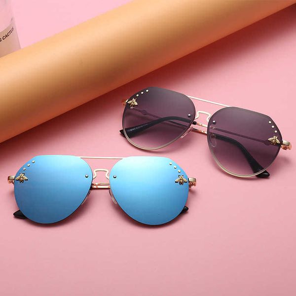 network celebrity women's personalized korean version 2022 dark glasses elegant round face fashion sunglasses 9143, White;black
network celebrity women's personalized korean version 2022 dark glasses elegant round face fashion sunglasses 9143, White;black