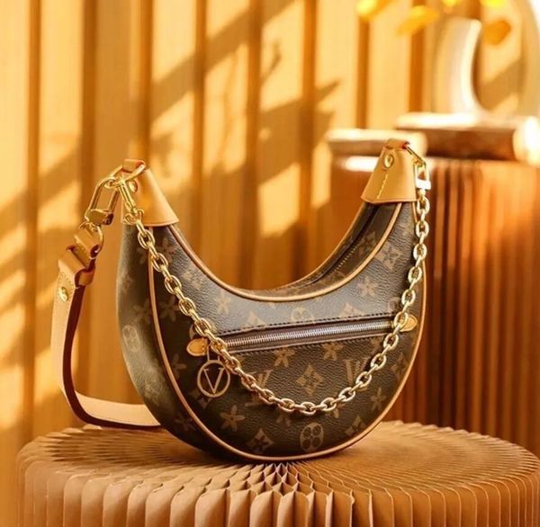 women designer bags half moon axillary handbag shoulder crescent loop luxury purses vintage monograms chain underarm baguette bag printed
women designer bags half moon axillary handbag shoulder crescent loop luxury purses vintage monograms chain underarm baguette bag printed