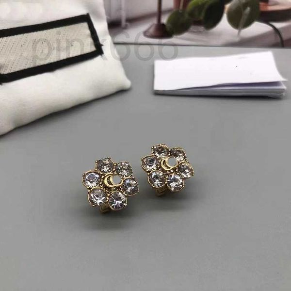 charm designer 2023 double g rhinestone earrings made of brass material, popular design, fashion versatile 7z1w, Golden
charm designer 2023 double g rhinestone earrings made of brass material, popular design, fashion versatile 7z1w, Golden