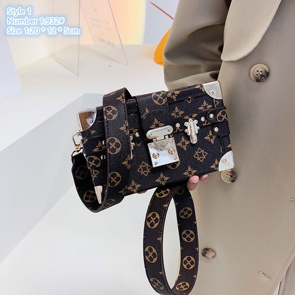 Factory wholesale ladies shoulder bags 7 colors street pop letters printed mobile phone coin purse personalized lock retro handbag shape buckle fashion bag, White-931#
Factory wholesale ladies shoulder bags 7 colors street pop letters printed mobile phone coin purse personalized lock retro handbag shape buckle fashion bag, White-931#