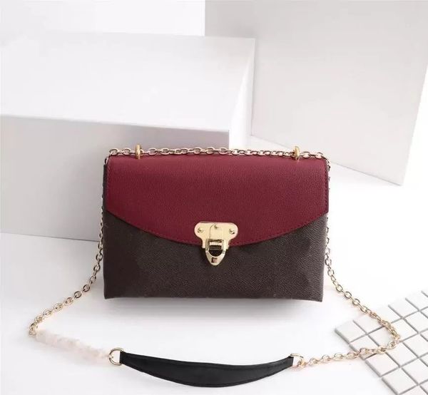 2023 fashion new shoulder bags women chain crossbody bag handbags lady leather purses designer purse female messenger bag v8, Black;red
2023 fashion new shoulder bags women chain crossbody bag handbags lady leather purses designer purse female messenger bag v8, Black;red