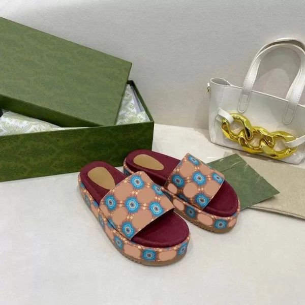 casual shoes summer brand summer shoes women flats slipper slide interlocking cut-out slide sandal shamrock green black white leather eu35-4
casual shoes summer brand summer shoes women flats slipper slide interlocking cut-out slide sandal shamrock green black white leather eu35-4