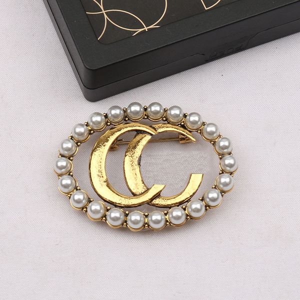luxury women men designer brand letter brooches 18k gold plated pearl oval jewelry brooch charm pin marry christmas party gift accessorie, Gray
luxury women men designer brand letter brooches 18k gold plated pearl oval jewelry brooch charm pin marry christmas party gift accessorie, Gray