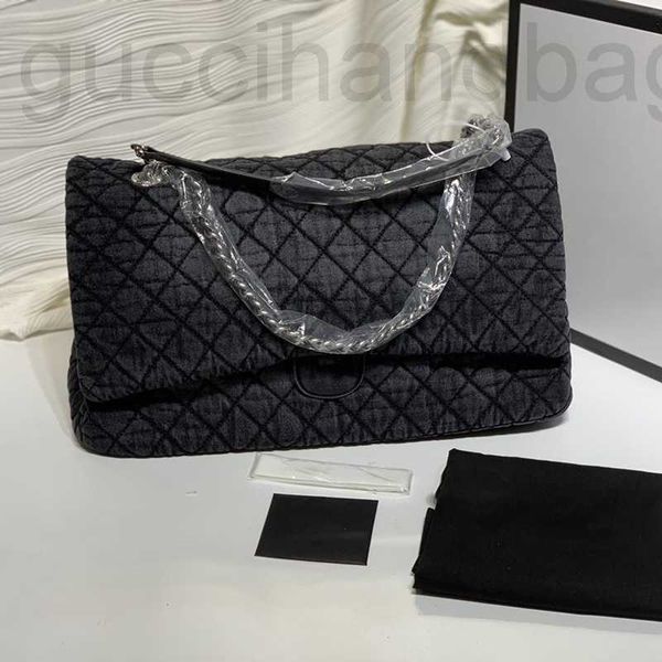 denim maxi jumbo classic flap bags quilted meatlasse chain crossbody shoulder luxury designer fashion street cool large capacity outdoor tra
denim maxi jumbo classic flap bags quilted meatlasse chain crossbody shoulder luxury designer fashion street cool large capacity outdoor tra