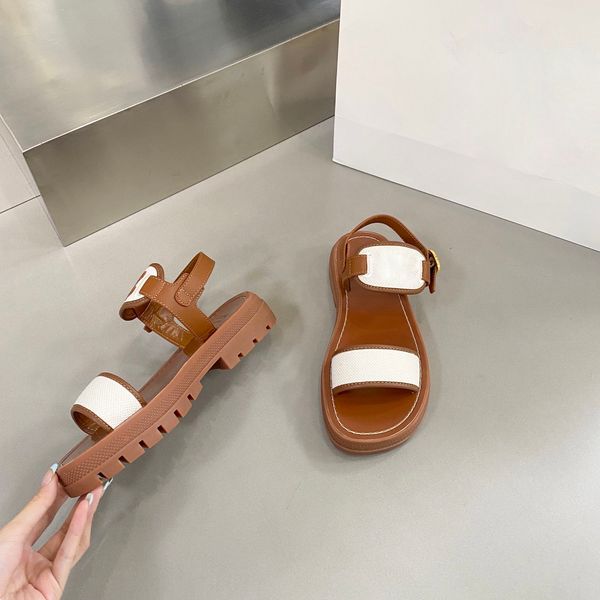 summer leather roman shoes hardware round buckle sandal 4cm thick soled beach shoes casual and comfortable, designer factory model with box, Black
summer leather roman shoes hardware round buckle sandal 4cm thick soled beach shoes casual and comfortable, designer factory model with box, Black