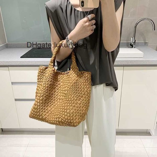 aaaaabotteg uneta jodie mini teen intrecciato woven women's bag new light luxury soft leather handheld vegetable basket large capacity
aaaaabotteg uneta jodie mini teen intrecciato woven women's bag new light luxury soft leather handheld vegetable basket large capacity