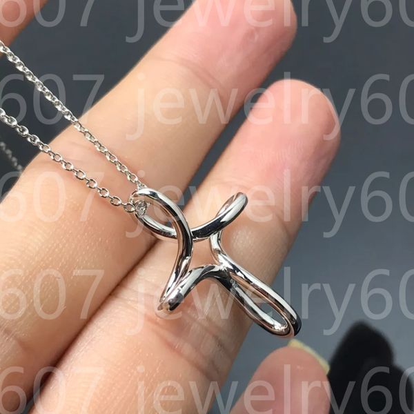 seller trend designer necklace sterling silver couple cross hollow twisted string necklace pendant fashion trend gift party sale
seller trend designer necklace sterling silver couple cross hollow twisted string necklace pendant fashion trend gift party sale