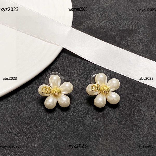 earrings designer for women white jewelry fashion droplet shaped pearl petals ear studs #including brand box new arrival, Golden;silver
earrings designer for women white jewelry fashion droplet shaped pearl petals ear studs #including brand box new arrival, Golden;silver