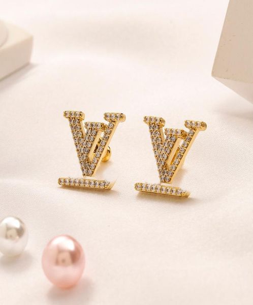 18k gold plated luxury brand designers letters stud geometric famous women stainless steel crystal rhinestone earring 1922030, Golden;silver
18k gold plated luxury brand designers letters stud geometric famous women stainless steel crystal rhinestone earring 1922030, Golden;silver