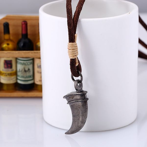 popular retro cowhide necklaces in europe and america men's minimalist necklaces and necklaces, Silver
popular retro cowhide necklaces in europe and america men's minimalist necklaces and necklaces, Silver
