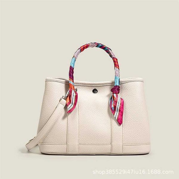 totes h family brand garden party handbag women's cross-body bucket large capacity wide shoulder strap quality with logo original logo
totes h family brand garden party handbag women's cross-body bucket large capacity wide shoulder strap quality with logo original logo