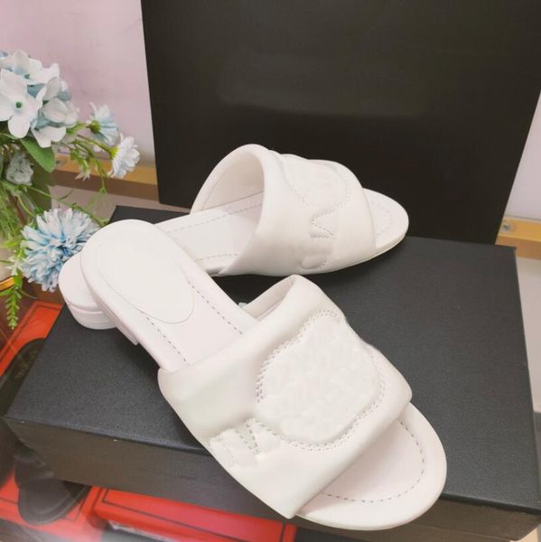 designer fashion female couple slippers high-end luxury flat low heel sandals alphabet embroidery embossed full of personality, Black
designer fashion female couple slippers high-end luxury flat low heel sandals alphabet embroidery embossed full of personality, Black