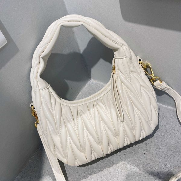 miu 2022 new miao family women's bag miu family armpit bag handbag pleated cloud bag korean dumpling cross body
miu 2022 new miao family women's bag miu family armpit bag handbag pleated cloud bag korean dumpling cross body