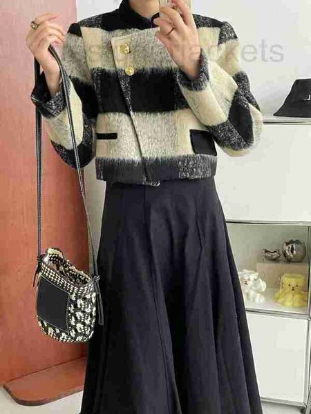 women's jackets designer high-end women's clothing autumn/winter irregular diagonal placket version thick stripe versatile single, Black;brown
women's jackets designer high-end women's clothing autumn/winter irregular diagonal placket version thick stripe versatile single, Black;brown