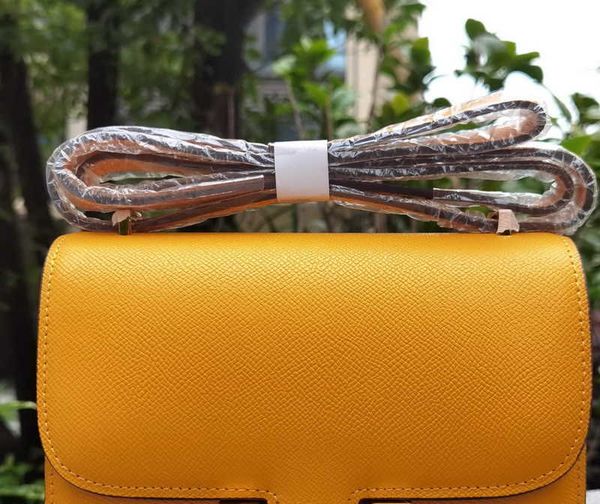 designer h home bag new h 2023 family buttoned palm cow leather 23cm kangkang lady stewardess classic messenger kmm6
designer h home bag new h 2023 family buttoned palm cow leather 23cm kangkang lady stewardess classic messenger kmm6