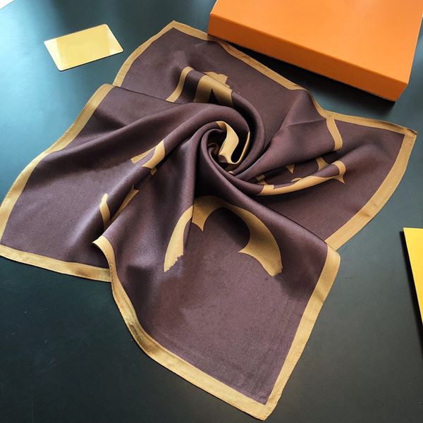 designer woman silk scarf soft headband woman head scarf 70*70cm designer headscarf classic handbag scarves silk material, Blue;gray
designer woman silk scarf soft headband woman head scarf 70*70cm designer headscarf classic handbag scarves silk material, Blue;gray