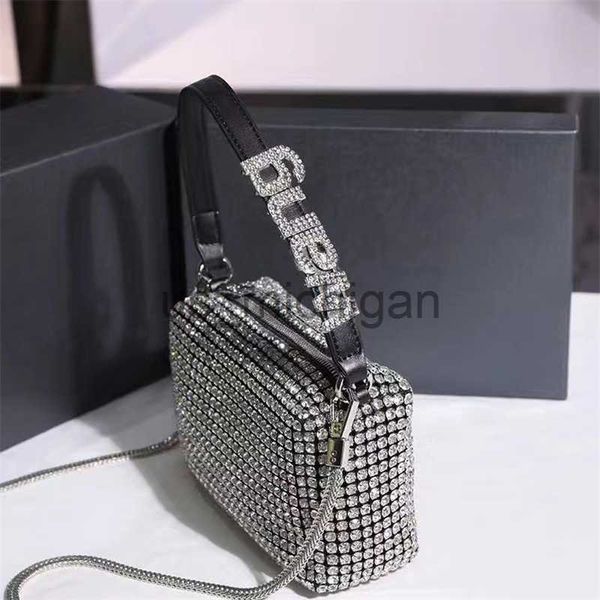 evening bags diamond crossbody bag for women female clutch designer brand luxury shoulder bags handbag shiny hobobag handbags purse j230609
evening bags diamond crossbody bag for women female clutch designer brand luxury shoulder bags handbag shiny hobobag handbags purse j230609