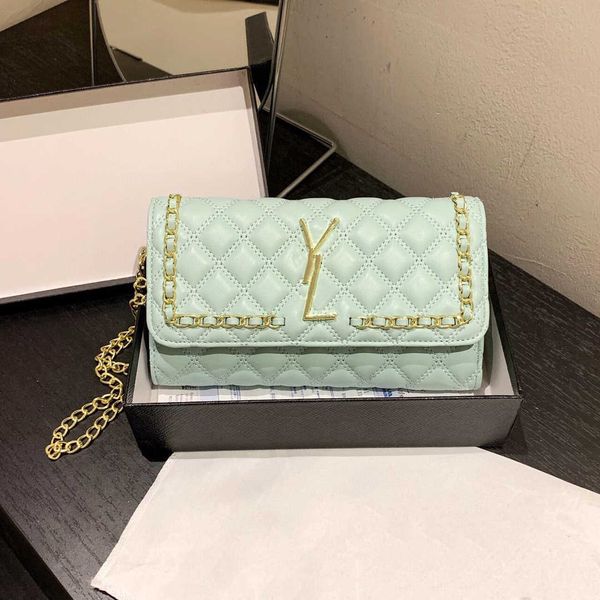 luxury womens chain bags classic fashion evening gown clutch bag famous designer women single shoulder cross bag high-quality handbag purse
luxury womens chain bags classic fashion evening gown clutch bag famous designer women single shoulder cross bag high-quality handbag purse