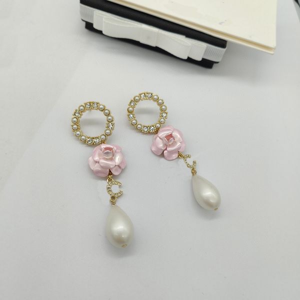 2023 luxury quality charm flower shape drop earring with pink color and diamond have box stamp ps7072b, Golden
2023 luxury quality charm flower shape drop earring with pink color and diamond have box stamp ps7072b, Golden