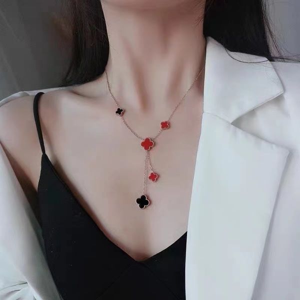 fashion designer jewelry classic 4/four leaf clover locket necklace highly quality choker chains 18k plated gold girls gift, Silver
fashion designer jewelry classic 4/four leaf clover locket necklace highly quality choker chains 18k plated gold girls gift, Silver