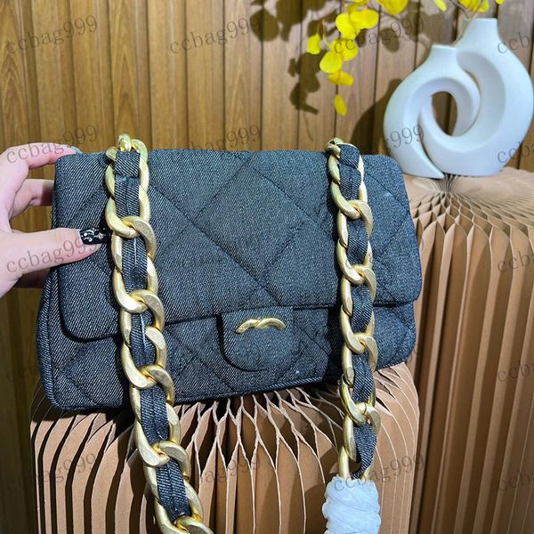 designer womens denim bag/leather diamond embroidery gold hardware turnbuckle handbag thick chain crossbody bags mini makeup case coin walle
designer womens denim bag/leather diamond embroidery gold hardware turnbuckle handbag thick chain crossbody bags mini makeup case coin walle