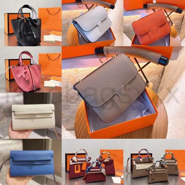 designer handbag fashion shoulder bag women luxury classic retro backpack temperament square elegant
designer handbag fashion shoulder bag women luxury classic retro backpack temperament square elegant