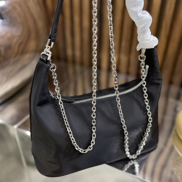 shoulder bags cross body handbags designer bag totes crossbody fashion brand luxury gold chain canvas high-quality size 27 16 cm different c, Black;red
shoulder bags cross body handbags designer bag totes crossbody fashion brand luxury gold chain canvas high-quality size 27 16 cm different c, Black;red