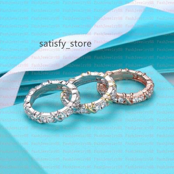 luxury rose gold band diamond split colored stainless steel wedding ring designer couple jewelry love ring women gift engagement with box, Silver
luxury rose gold band diamond split colored stainless steel wedding ring designer couple jewelry love ring women gift engagement with box, Silver