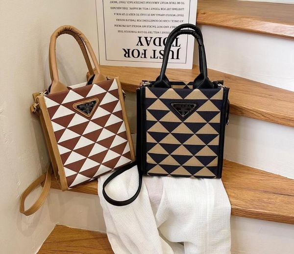 2023women luxurys designers handbags women shoulder bags lady embroidery totes fashion luxury crossbody purses leisure beach bags clutch bag