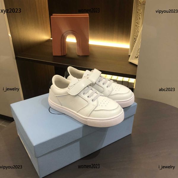 2023 designer kids casual shoe letter printing child sneakers baby spring shoe new arrival box protection shipment #multiple product, Black;red
2023 designer kids casual shoe letter printing child sneakers baby spring shoe new arrival box protection shipment #multiple product, Black;red