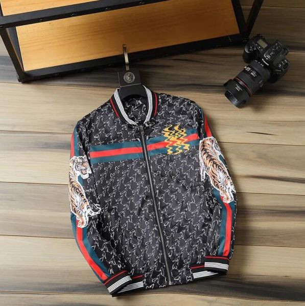 new designers winter jackets mens outerwear bomber jacket quality smooth soft brand jackets g prints letter embroidery coats, Black;brown
new designers winter jackets mens outerwear bomber jacket quality smooth soft brand jackets g prints letter embroidery coats, Black;brown