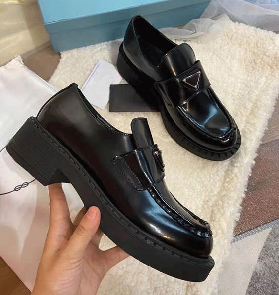 designer shoe men women casual monolith triangle logo black leather shoes increase platform sneakers cloudbust classic patent matte loafers
designer shoe men women casual monolith triangle logo black leather shoes increase platform sneakers cloudbust classic patent matte loafers