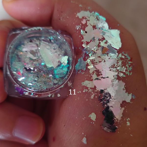 net 0.2g chameleon eyeshadow body stage makeup nail flakes irregular foil glitter powder resin filling fire chameleon chrome manicure powder
net 0.2g chameleon eyeshadow body stage makeup nail flakes irregular foil glitter powder resin filling fire chameleon chrome manicure powder