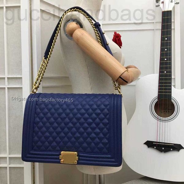 30cm womens fashion crossbody bags tote famous boy classic totes shoulder bag purse luxury clutch flap leather lambskin hobo cowhide hangbag
30cm womens fashion crossbody bags tote famous boy classic totes shoulder bag purse luxury clutch flap leather lambskin hobo cowhide hangbag