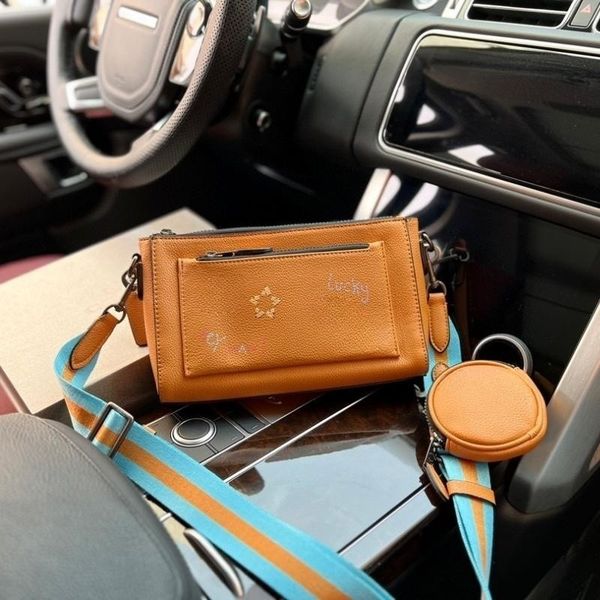 stylish shoulder bag women's handbag designer bag classic flower crossbody bag leather wide shoulder strap small square bag large capac
stylish shoulder bag women's handbag designer bag classic flower crossbody bag leather wide shoulder strap small square bag large capac