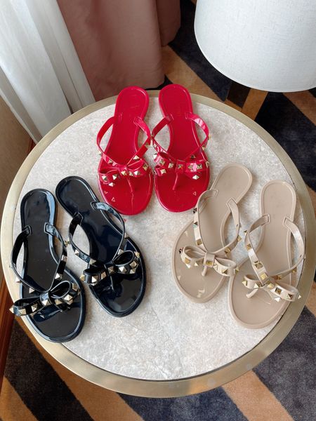 flip flops summer sandal new fashio style europe united states brand designer rivets bow sandals shoes women sandals valen tinoe'', Black
flip flops summer sandal new fashio style europe united states brand designer rivets bow sandals shoes women sandals valen tinoe'', Black