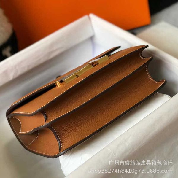 designer h home bag family hand sewn honey wax thread kangkang air hostess leather versatile small square one shoulder cross body tofu women
designer h home bag family hand sewn honey wax thread kangkang air hostess leather versatile small square one shoulder cross body tofu women