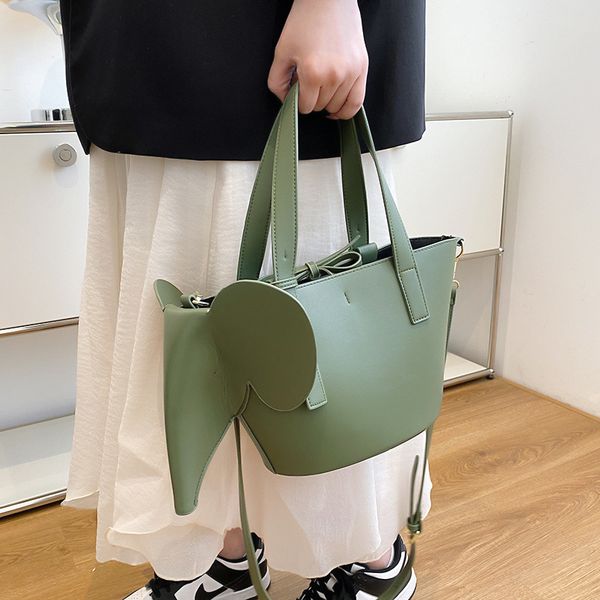 designer elephant women's shoulder bag luxury pu leather crossbody bag brand handbags and purses female large capacity tote bags
designer elephant women's shoulder bag luxury pu leather crossbody bag brand handbags and purses female large capacity tote bags
