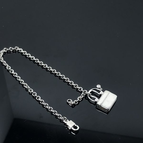 luxury designer pendant necklaces fashion necklace chain for man woman h letter designers jewelry mens womens trendy personality clavicle ch, Silver
luxury designer pendant necklaces fashion necklace chain for man woman h letter designers jewelry mens womens trendy personality clavicle ch, Silver
