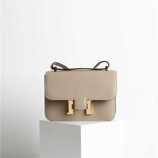 designer h home bag palm lizard pattern cow leather 2023 new fashion h button kangkang stewardess cross shoulder small square female
designer h home bag palm lizard pattern cow leather 2023 new fashion h button kangkang stewardess cross shoulder small square female