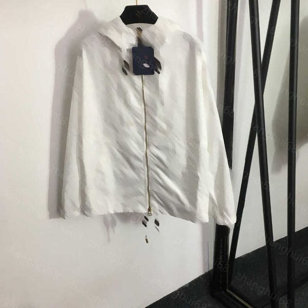 23ss womens jacket womens designer clothing presold logo printed long-sleeved hooded sunscreen windbreaker zipper coat women clothes a1, Black;brown
23ss womens jacket womens designer clothing presold logo printed long-sleeved hooded sunscreen windbreaker zipper coat women clothes a1, Black;brown